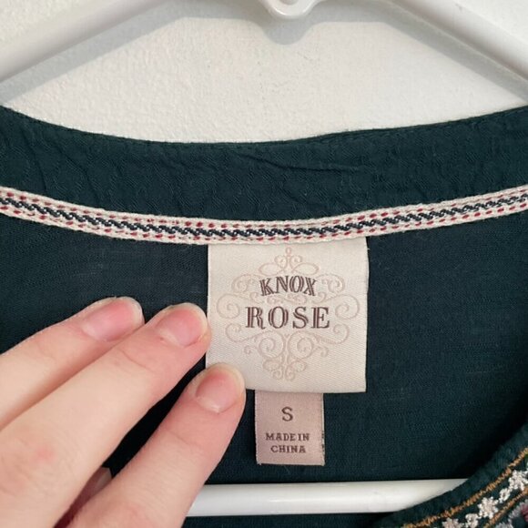 KNOX ROSE Embroidered Knit Top Dark Green Floral Boho Long Sleeve Peasant Blouse - Picture 7 of 13